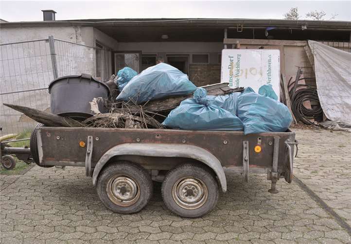 „Ein großer Anhänger, voll mit all möglichen Hinterlassenschaften, die in der Natur nichts zu suchen haben“.Privat