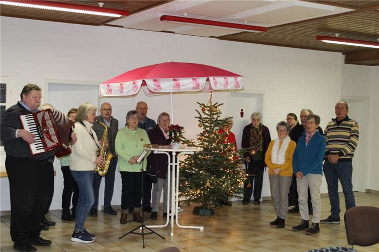 Ein großes Repertoire an Advents- und Weihnachtsliedern wurde dargeboten. Foto: privat