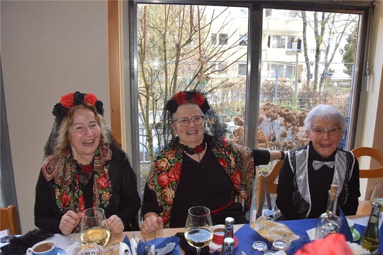 Ein gut gelauntes Publikum dankten allen Beteiligten, die zum Gelingen dieses Events beigetragen haben, mit ihrem Applaus. Foto: privat