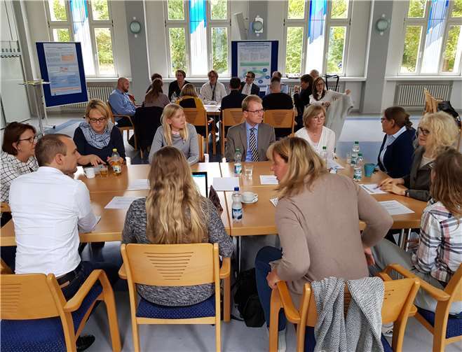 Ein guter Austausch fand beim 2. Forum „Pflege im Dialog“ statt. Foto: Verena Breitbach/PTHV