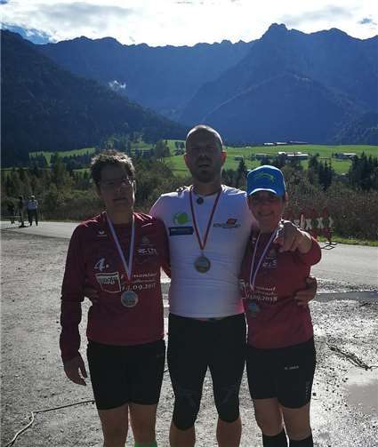 Ein herrliches Bergpanorama und tolles sonniges Wetter bot der Kaiserwinkl Halbmarathon.privat