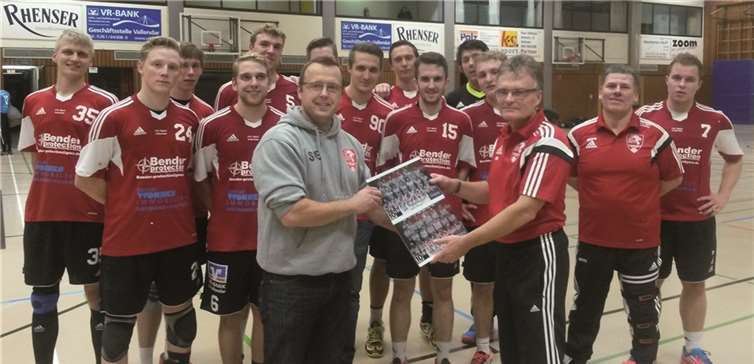 Ein kleines Dankeschön an Trainer Helmut Hoffmann für die erstklassige Arbeit und das tolle Engagement. privat