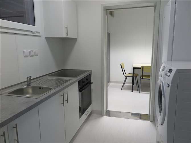 Ein kleines eigenes Zuhause auf 30 oder 40 Quadratmetern - zwei Zimmer, Küche, Bad.