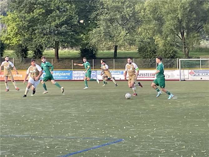 Ein langes Abtasten gab es in diesem Spiel nicht.  Foto: privat
