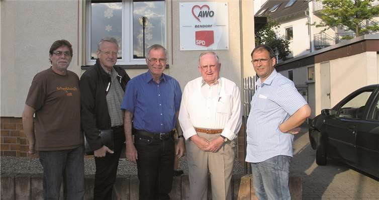 Ein neues Zuhause für die SPD-Fraktion Bendorf (v.li.): SPD-Fraktionsvorsitzender Manfred Bauer, Peter Speier, stellvertretender Stadtverbandsvorsitzender Peter Kirst, Bernd Pohlmann und Bernd Wambach. privat