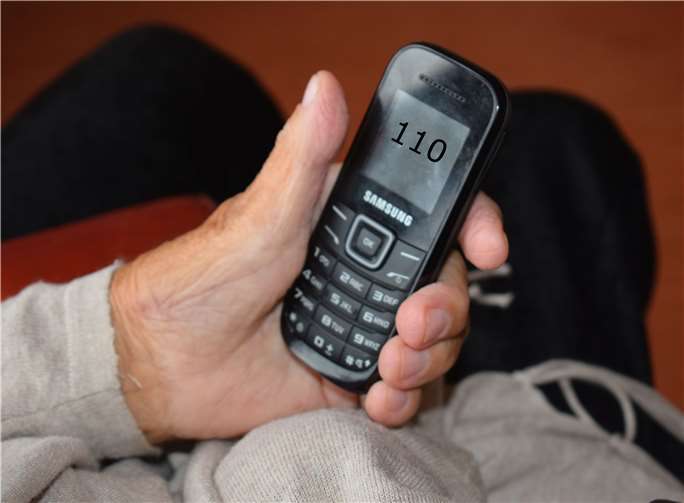 Ein perfider Trick der Betrüger: Die Polizei ruft jedoch niemals unter der Polizeinotruf-Nummer 110 an. LKA Rheinland-Pfalz