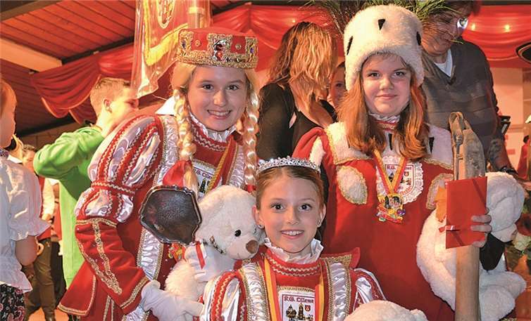 Ein schönes Dreigestirn (v.l.): Sina, Felicitas und Michele.WEIGERT