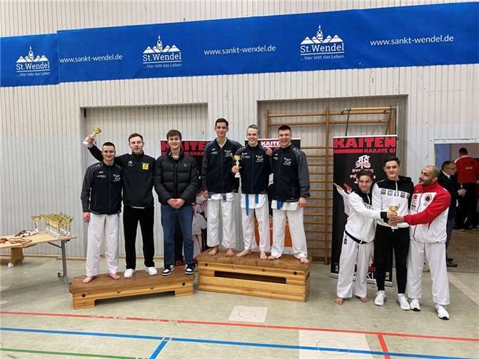 Ein starker erster Platz für das Team FightClub Westerwald. Foto: privat