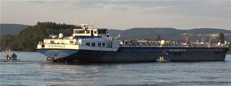 Ein technischer Defekt war der Auslöser dafür, dass das Schiff manövrierunfähig wurde. WinklerTV