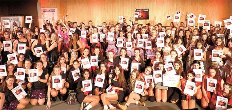 Ein tolles Bild gab das Gruppenfoto aller Teilnehmer beim diesjährigen Dance-Contest. Stadt Meckenheim