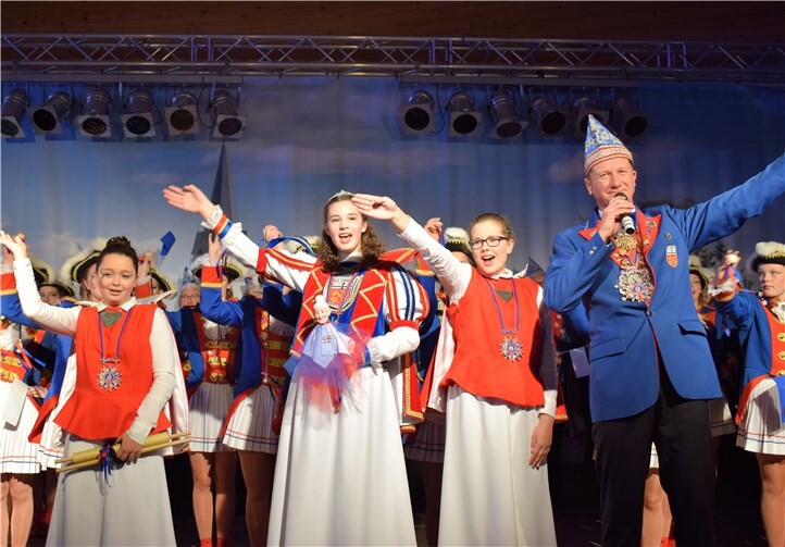 Ein tolles Programm für die Prunksitzung zusammengestellt. privat