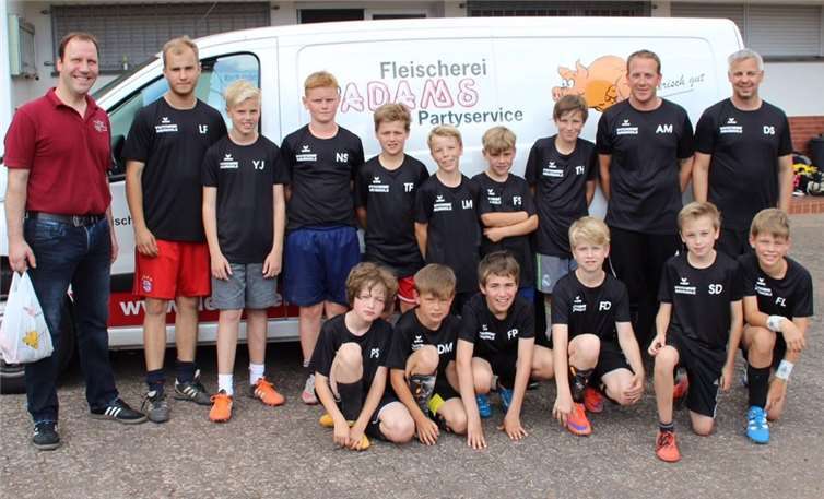 Ein tolles Sommersfest mit viel Spaß und guter Laune feierte die D2-Jugend der SG Eintracht Mendig-Bell auf dem Sportplatzgelände in Bell.privat