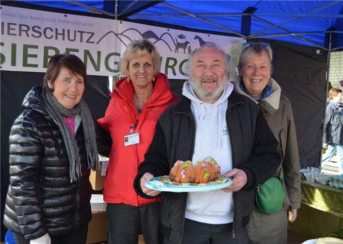 Ein tolles Team vom Tierschutz Siebengebirge. Foto: Tierschutz Siebengebirge Antje Firmenich