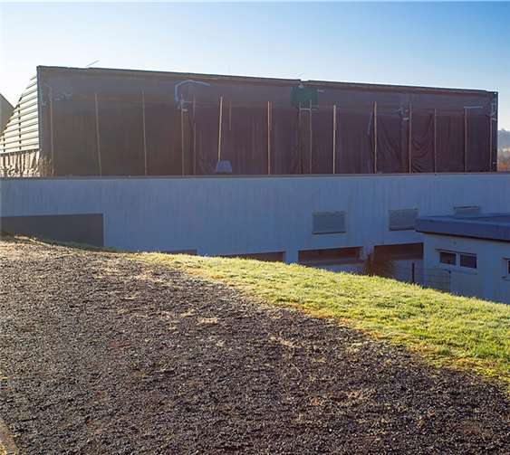 Ein trostloser Anblick, das Puderbacher Hallenbad.WT