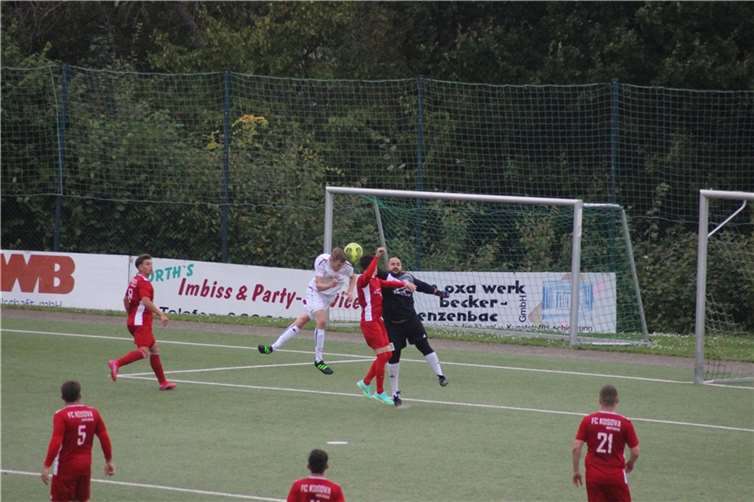 Ein umkämpftes Spiele lieferten sich die SG Ellingen und Kosova Montabaur. Fotos: privat