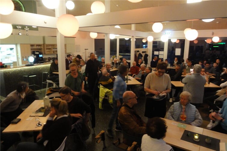 Ein „volles“ HTC-Clubhaus