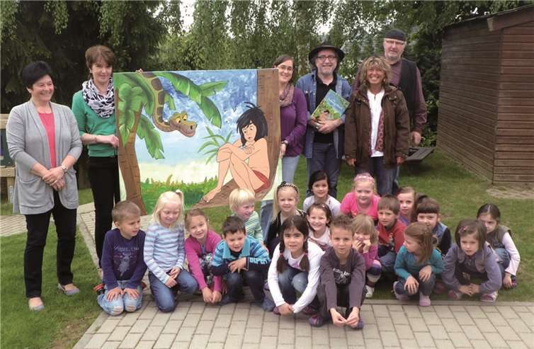 Ein weiteres Bild zum Thema „Dschungelbuch“ wurde nun an den Alzheimer Kindergarten übergeben. privat