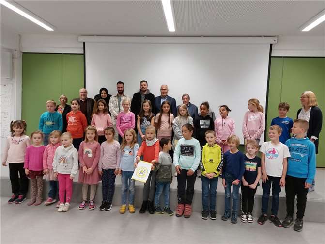 Ein weiteres Highlight der Veranstaltung war der von einigen Viertklässlern präsentierte Zauberformel-Rap, der die zentralen Inhalte des Programms zusammenfasst. Fotos: privat