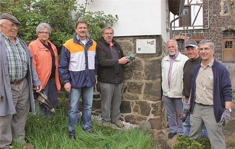 Ein weiteres Schild gibt kulturhistorische Hinweise entlang des Kulturwegs in Niederzissen. privat