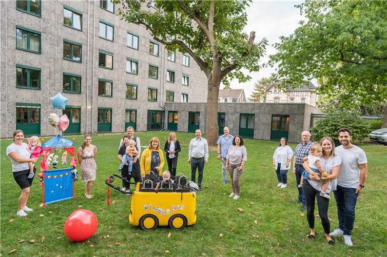 Ein wichtiger Baustein für die Gestaltung einer familienbewussten Lebens- und Arbeitswelt: die betriebliche Kindertagespflege der Kreisverwaltung feierte ihren ersten Geburtstag. Foto: Bernhard Risse