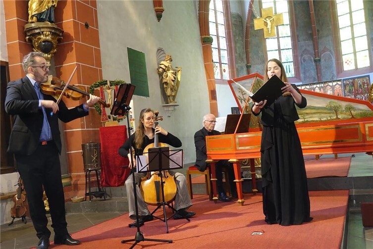 Barockensemble Musici di Sayn begeistert mit Konzert in der Abteikirche Sayn