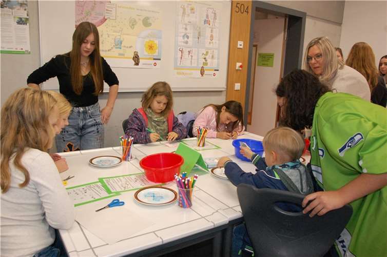 Einblicke in den schulischen Alltag sowie in die Besonderheiten des Schulkonzepts wurden geboten.
