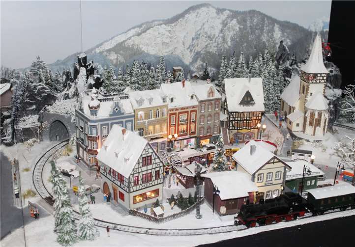 Eindrucksvolle Eisenbahn-Winterlandschaft.