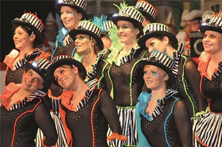 Eine Augenweide war der TSC Nentershausen - Stammgäste bei den Funken Rot-Weiß. -FF-