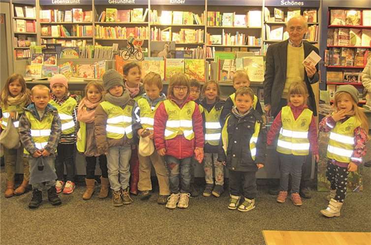 Eine Buchhandlung ist ein zauberhafter Ort - für Buchliebhaber jeden Alters! privat