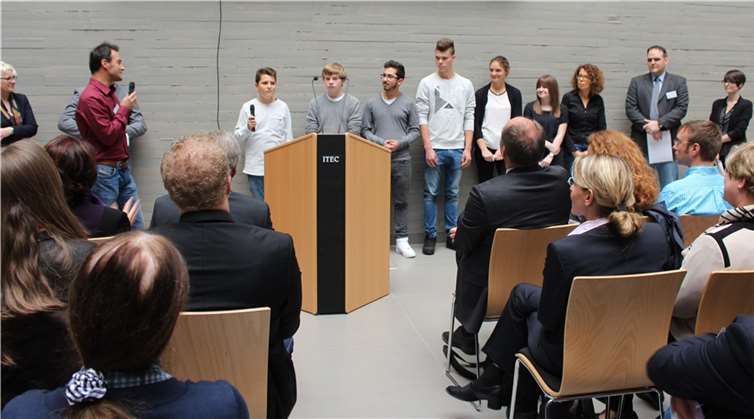 Eine Delegation der Realschule plus und Fachoberschule Untermosel stellte im Rahmen der Fachtagung „Praxistag“ die Umsetzung dieses Modells an der Schule in Kobern-Gondorf vor.privat