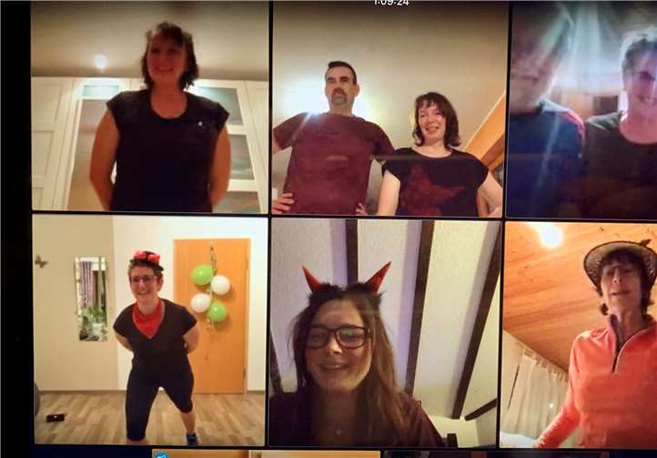 Eine Fitnessgruppe der Erwachsenen.Fotos: privat