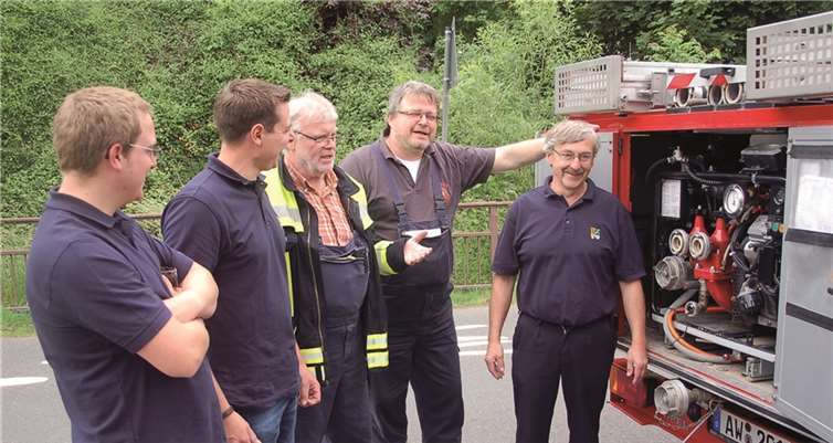 Eine Geräteschau und eine Ausstellung der Fahrzeuge stieß bei den Besuchern auf großes Interesse.