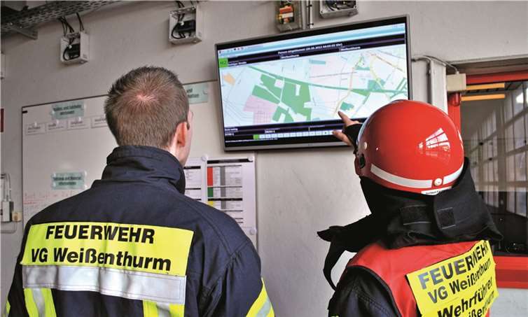 Eine Investition für die Zukunft: über 600 Euro ließ sich der Feuerwehr-Förderverein e.V. die Anschaffung von der Hardware kosten. Einsatzleiter und Maschinisten profitieren direkt beim Betreten der Fahrzeughalle von der neuen Technik.Eric Brüning/Feuerwehr Weißenthurm