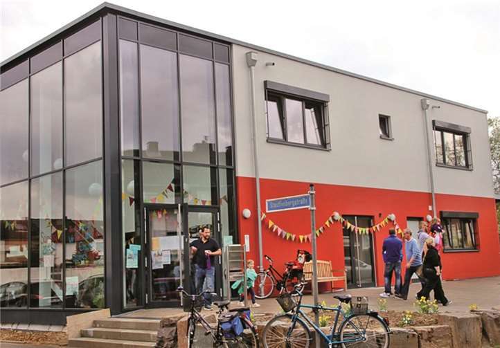 Eine Investition in die Zukunft stellt das neue Gebäude der Kita St. Helena dar. Für 1,9 Millionen Euro entstand ein modernes Gebäude für die Betreuung von 56 Kindern in drei Gruppen.