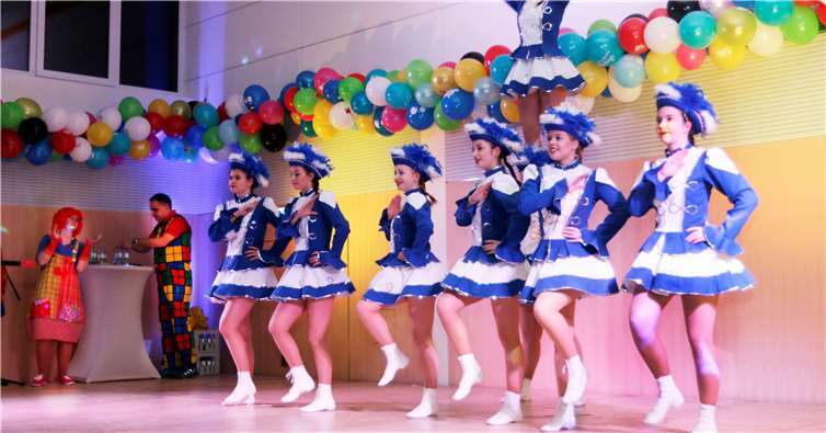 Eine Leihgabe aus Hoffeld: die Blau Weißen Funken.