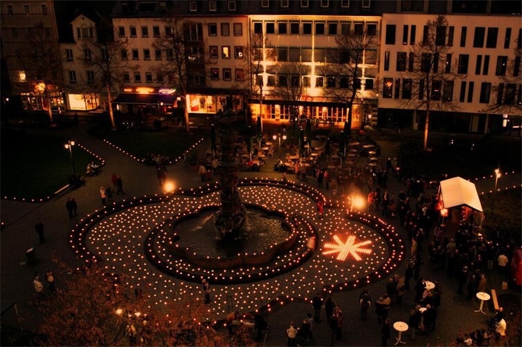 Eine Million Sterne: Der Koblenzer Josef-Görres-Platz wird am 14. November wieder in einem ganz besonderen Licht strahlen.