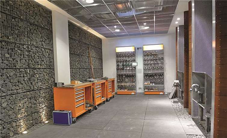 Grob und filigran, ausbalanciert und mit Eifelblick 