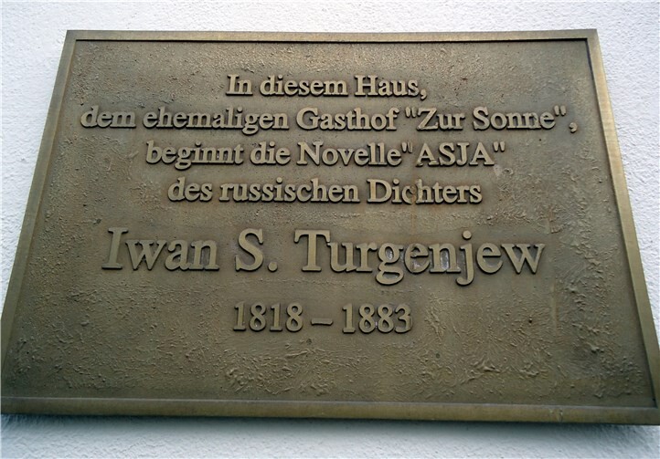 Eine Plakette erinnert an den Aufenthalt von Iwan Turgenev in Linz. privat