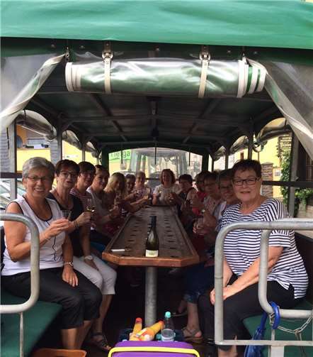 Eine Planwagenfahrt mit anschließendem Essen bescherte den Frauen einen ereignisreichen Tag.Foto: privat