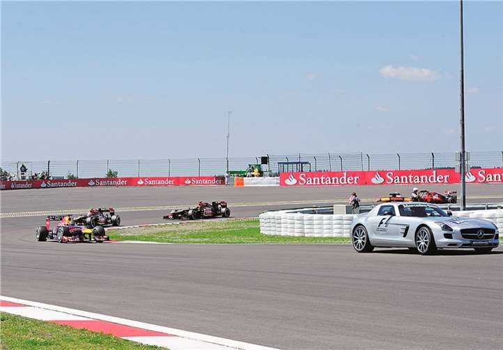 Eine Safety-Car-Phase machte Vettels gewonnen Vorsprung zunichte.