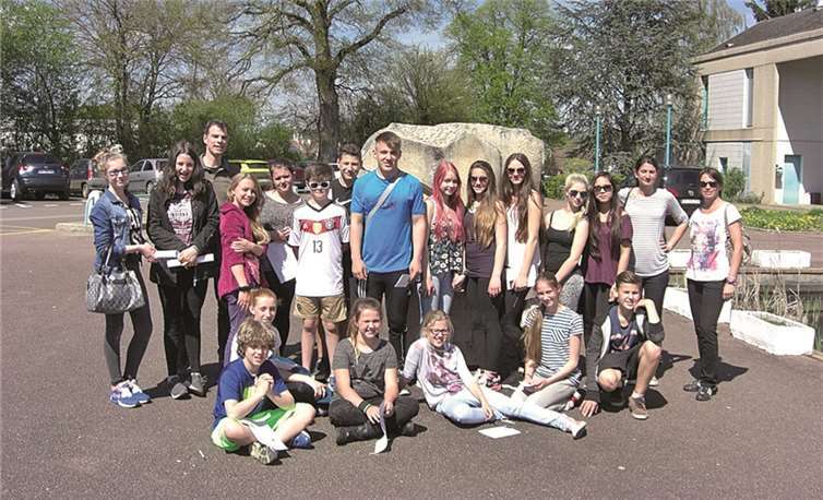 Eine Schülergruppe der der Realschule plus Untermosel besuchte die französiche Partnerstadt Corbigny. privat