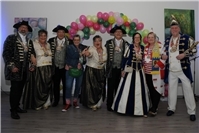 Eine Schunkelrunde geht immer: Organisatorin Sylvia Breuer (Zweite von rechts) g...