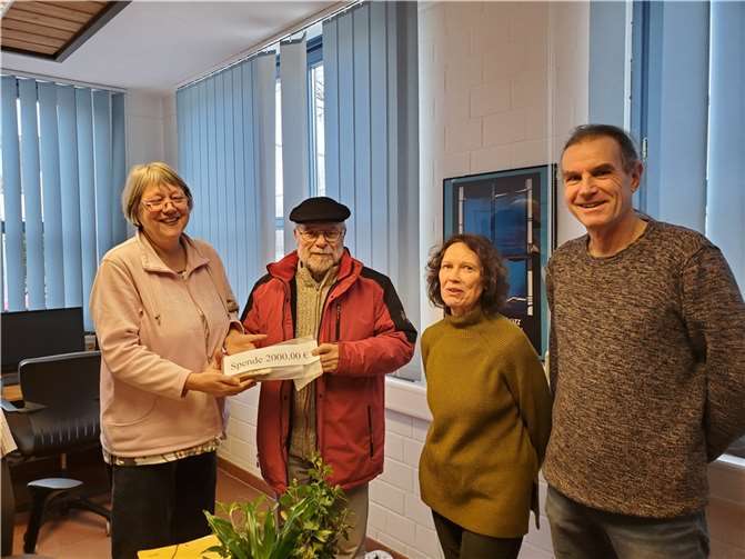 Eine Spende von 2000 Euro konnte übergeben werden.  Foto: privat