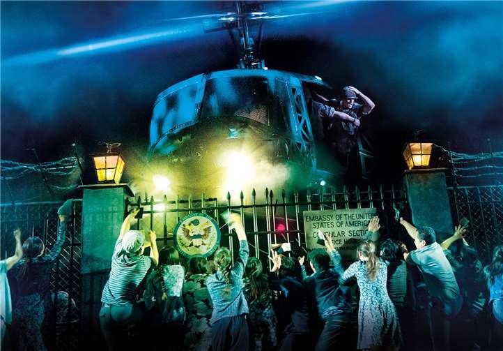 Eine Szene aus dem Musical „Miss Saigon“. John Persson