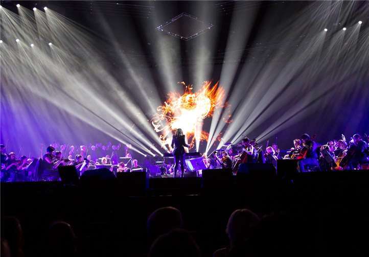 Eine Szene aus der Premiere der Night Of The Proms am 1. und 2.12.2017 in der Barclaycard-Arena Hamburg. Vorsten Volkmer volkmr fotografie 2017