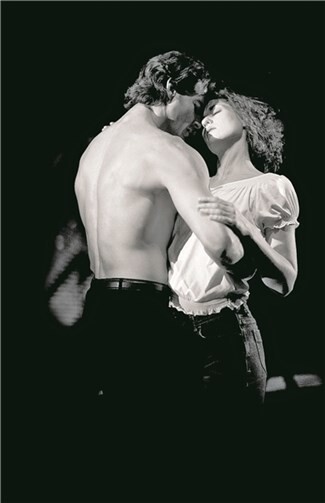 Eine Tanzszene aus Dirty Dancing. check