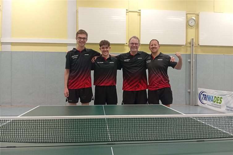 Eine Überraschung gelang der 4. Mannschaft:(v. l.) Tim Schäfer, Jakob Kretzer, Klaus Scholz und Tobias Schulz. Foto: Friedhelm Sebastian