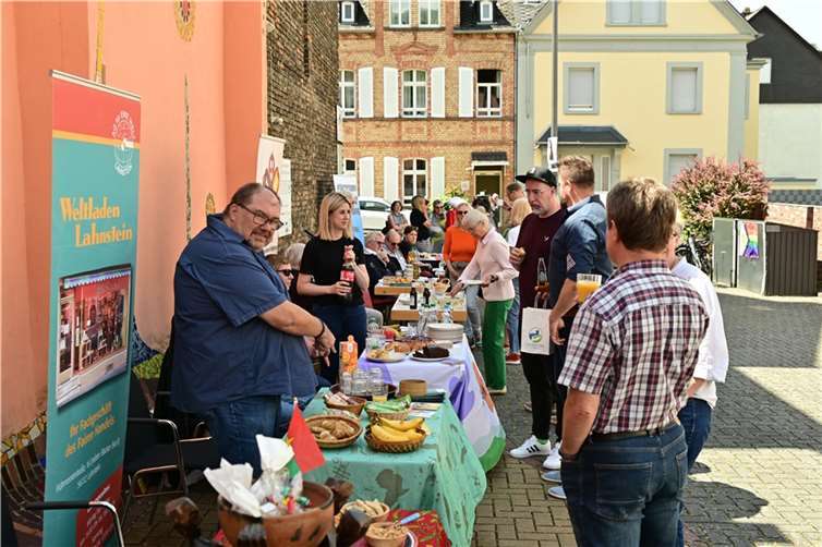 Eine Veranstaltung der Begegnung und des Ehrenamts.  Foto: Lothar Scheele