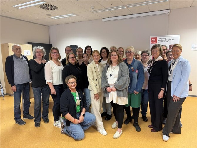 Eine Vielzahl von Vereinen und Organisationen nutzten die Gelegenheit, um sich zu präsentieren und sich für Frauen- und Gleichstellungsthemen zu engagieren. Fotos: Stadtverwaltung Andernach / Elline Köckritz