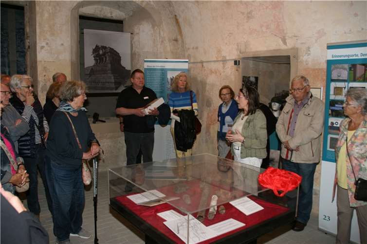 Eine Zeitreise in Koblenz: Die Heimatfreunde Horchheim bei der Führung durch Fort Konstantin. Quelle: Heimatfreunde Horchheim